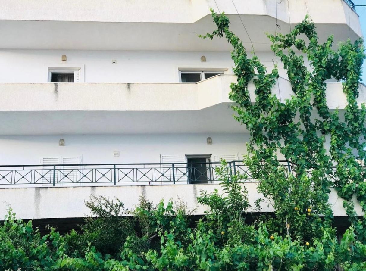 White Panorama Apartment Sarandë Eksteriør billede