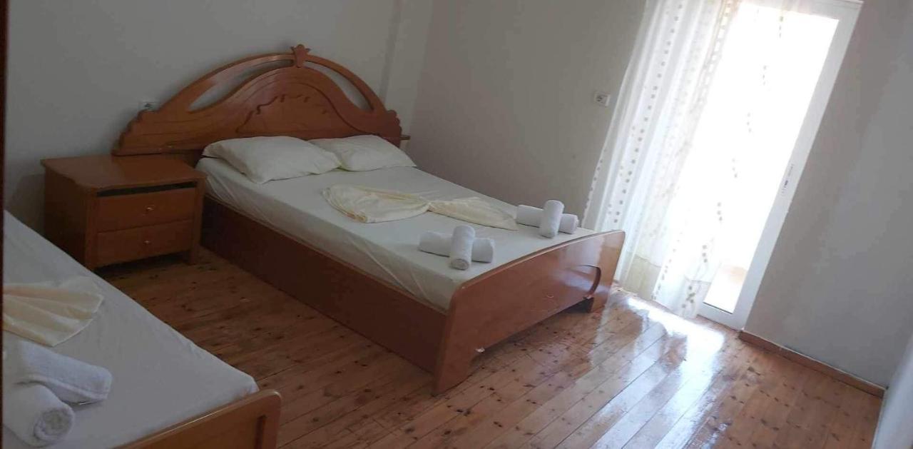 White Panorama Apartment Sarandë Eksteriør billede